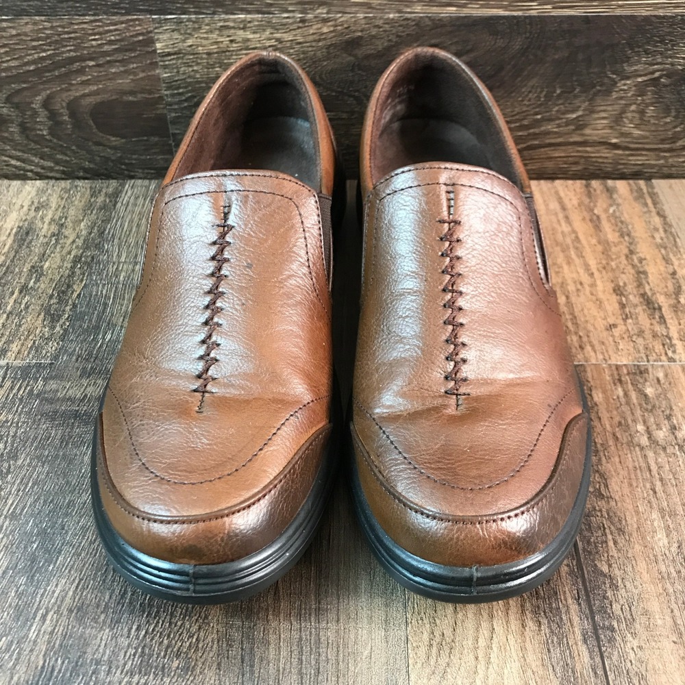 Easy Street Comfort Wave Brown Faux Leather Slip On Loafers Women's Size 7.5N
